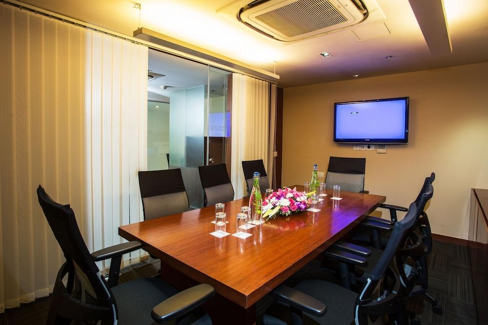 Keys Select By Lemon Tree Hotels, Hosur Road, Bengaluru Extérieur photo