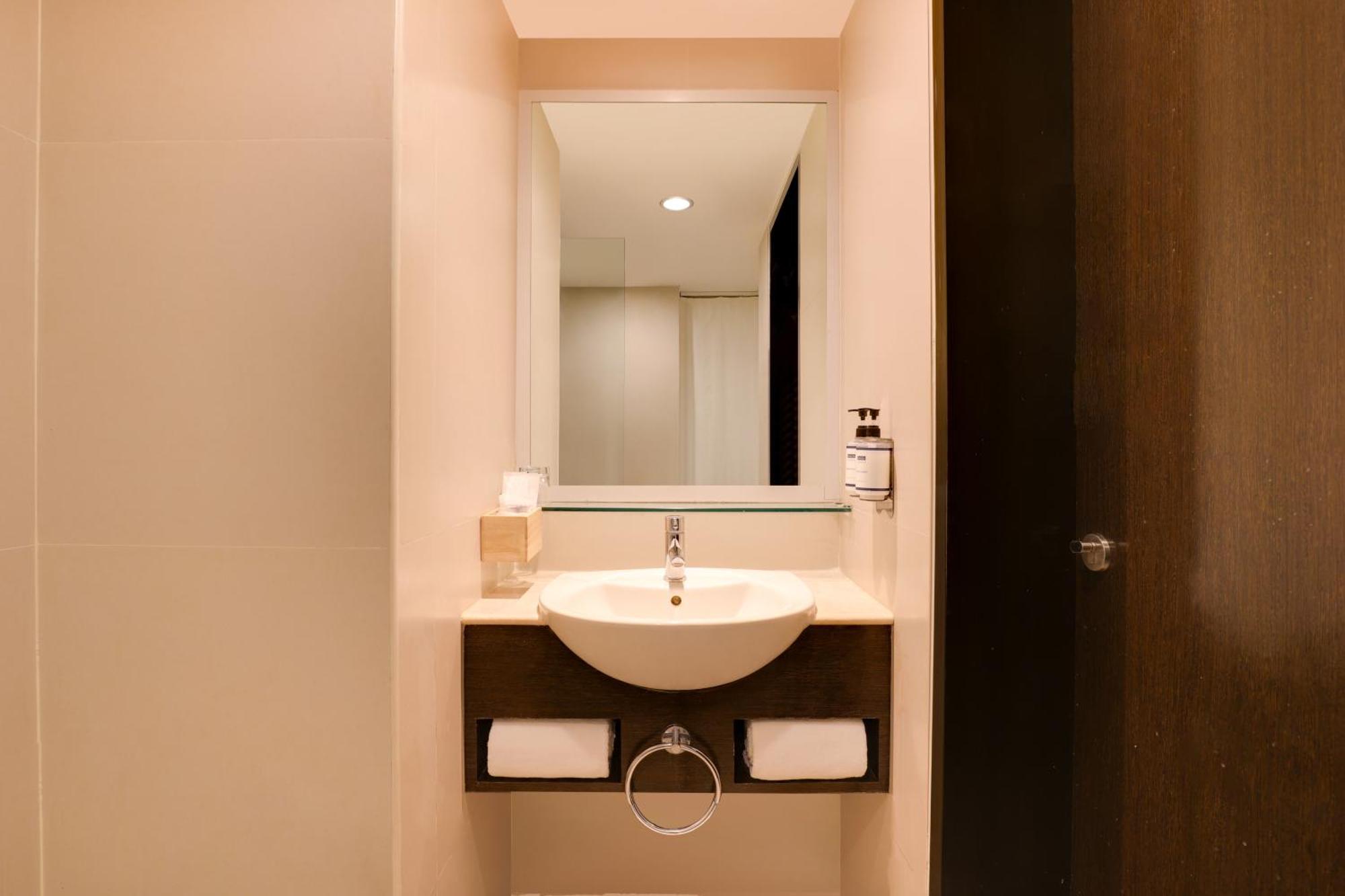 Keys Select By Lemon Tree Hotels, Hosur Road, Bengaluru Extérieur photo